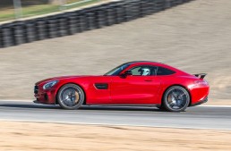 First review Mercedes AMG GT S by auto motor und sport