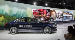 Mercedes-Benz C 350 Plug-in Hybrid unveiled in Detroit