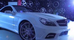 Vossen sure knows how to play up a custom Mercedes-Benz SL. VIDEO