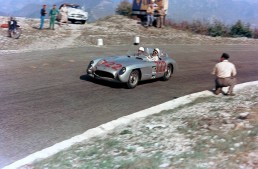 Unbeaten. Stirling Moss tells the story of the Mille Miglia