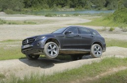 First video Mercedes-Benz GLC