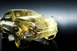 Fluid gold – The genuine Petronas Mercedes Engine Oil