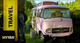 Pink Mercedes-Benz L 406 – Room for rent