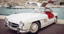 Nico Rosberg takes us on a spin in Monaco in his 1955 Mercedes-Benz 300SL Gullwing