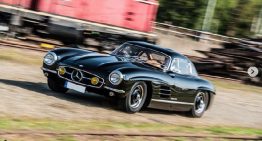 Mercedes 300 SL Gullwing owner reward thief with 250,000 euro