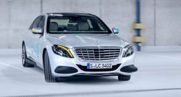 Co-operative Car – Mercedes-Benz shows how cars “talk” to pedestrians