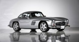 A Mercedes-Benz 300 SL restored by AMG is auctioned. Still original?