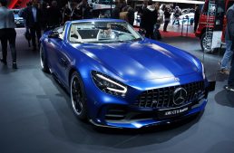 LIVE from Geneva 2019: Mercedes-AMG GT R Roadster – Summer may begin