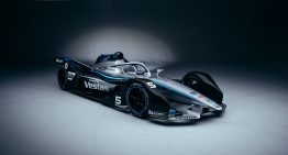 Mercedes-Benz EQ Formula E Silver Arrow 01 – And so the story begins