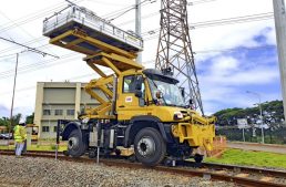 What will four Mercedes-Benz Unimog trucks do in Mauritius?