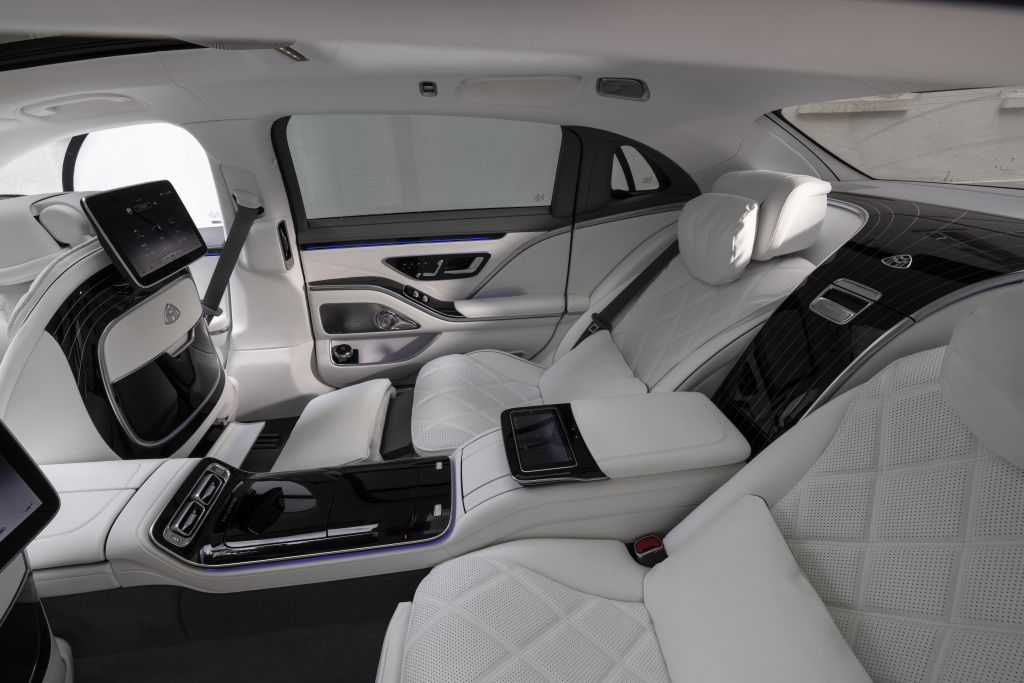 Mercedes-Maybach S 680 4MATICMercedes-Maybach S 680 4MATIC