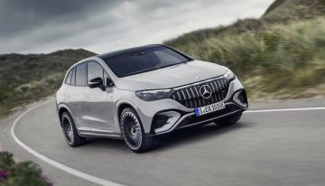 First co-drive Mercedes EQE 500 4Matic SUV by auto motor und sport