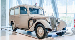 This Is How a Mercedes-Benz Ambulance Looked Back in the 1930s