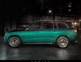 Mercedes-Maybach GLS 600 by Carlex Design Is a Vision in Mint and Gold