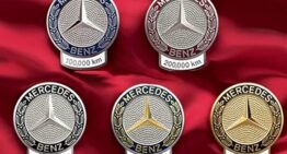 Owners of High-Mileage Mercedes-Benz Cars Are Getting Retro Badges