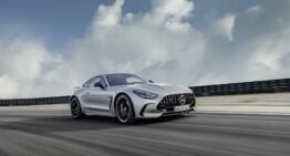 2024 new Mercedes-AMG GT with integral steering and four-wheel drive