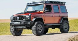 Mercedes G-Class by Delta 4×4 That Looks Like a G-Class 4×42 But Has No Portal Axles