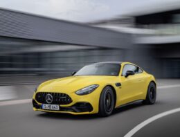 Entry-level Mercedes-AMG GT 43 Coupe with 421 PS